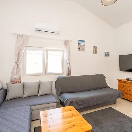 Cozy In With Wifi Διαμέρισμα Vir