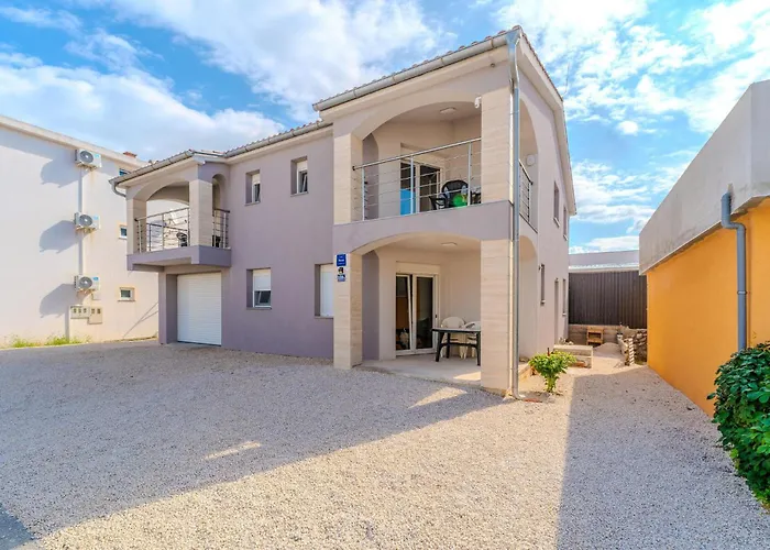 Apartman Gorgeous In With Wifi Vir